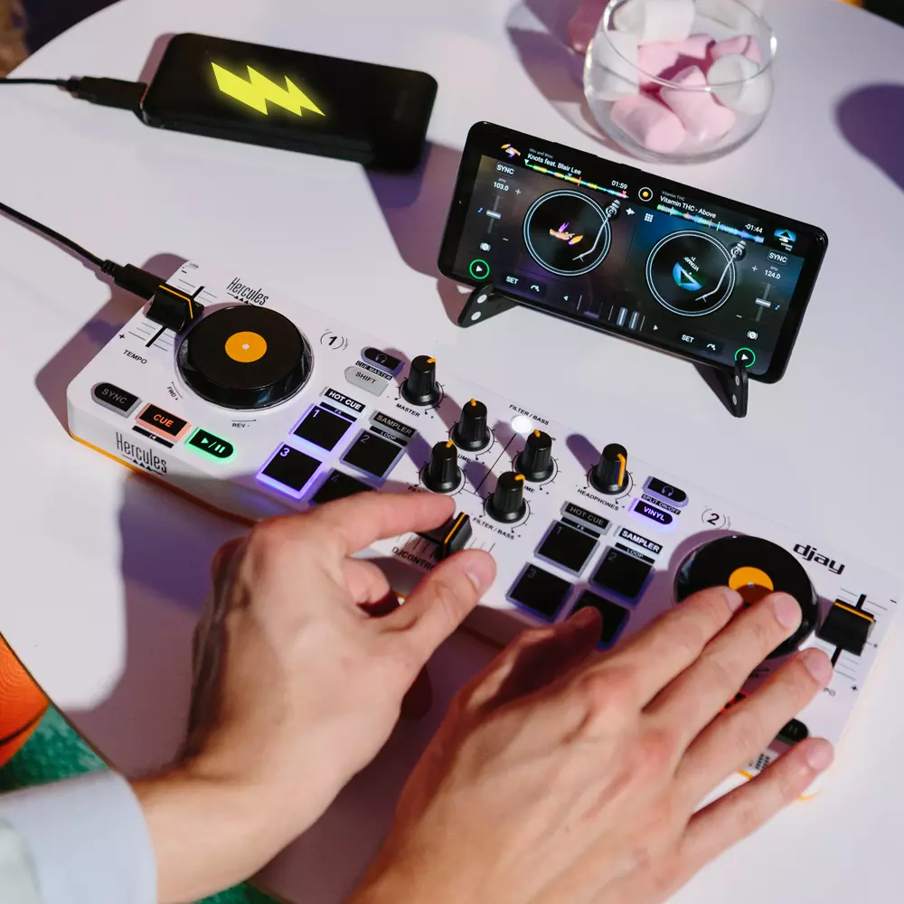 Amazon | 【国内正規品】Hercules iPad対応ワイヤレスDJ